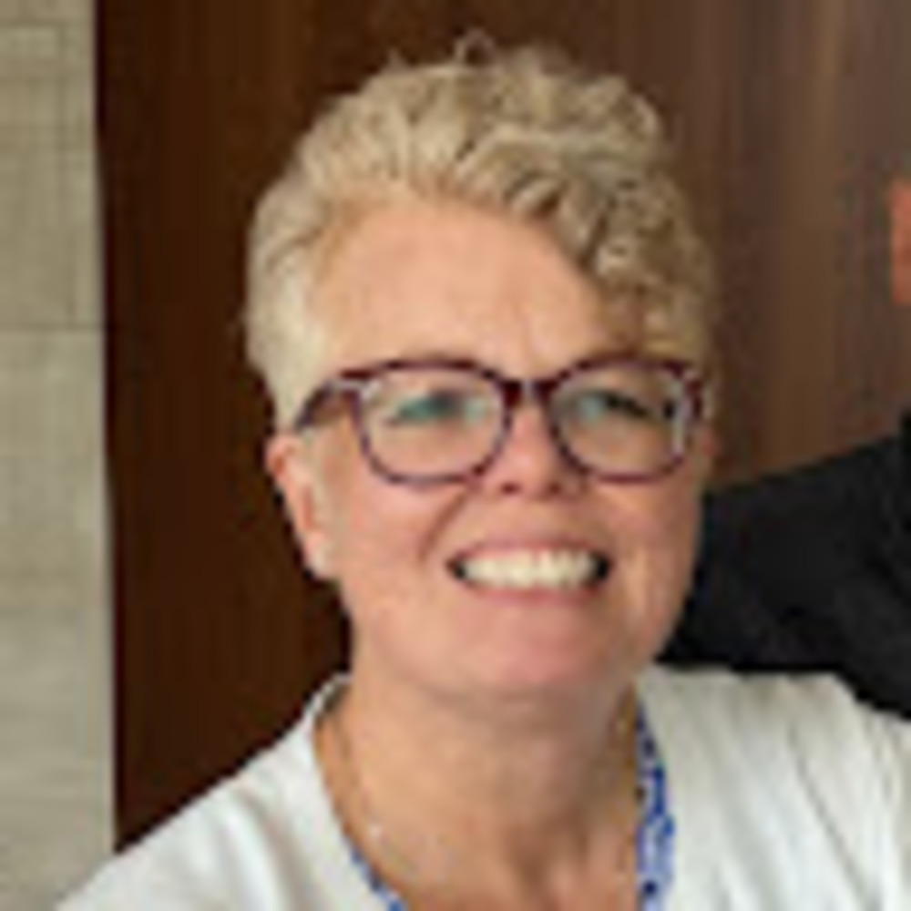 Meet your Posher, Deb